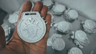 Casting medals. Casting high-quality and in large quantities in a small workshop? Easy!