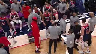 Deni Avdija Fighting Davis Bertans on Wizards Timeout