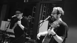 JJ Cale Cover - Magnolia performed live by J&G Acoustic Duo