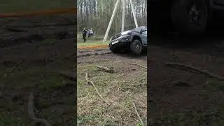 Патр присел и чуть не прилёг.