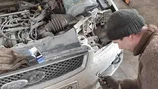 Замена лампочек передних фар и туманки ФОРД Фокус 2