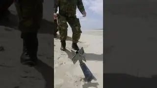 Wat gebeurt er met de bommen waar vliegers mee oefenen? ✈️💣