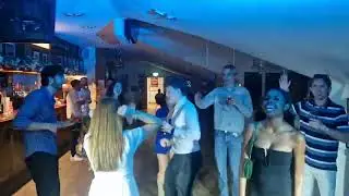 Party time with Idj4you