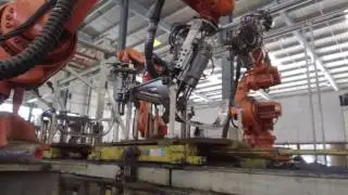 Robotic Spot Welding : Windshield Line