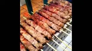 How to use a skewer grill