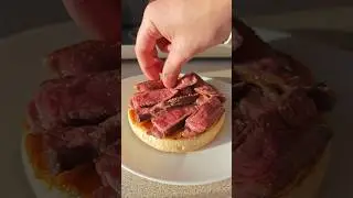 Мощный бургер из стейка