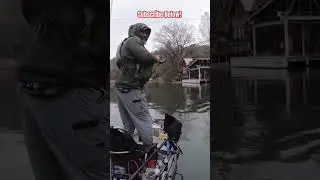 This BIG Bass was in INCHES of Water!! 🤯👌🏻#shorts #kayakfishing #bassfishing #epicbite