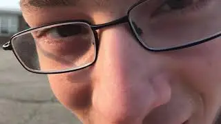 Man answers question