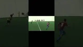Перехватил мяч и не оставил шансов вратарю #football #shorts
