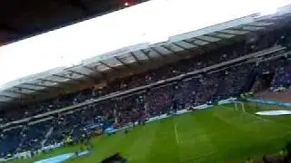Rangers lift Cup v St Mirren 2010