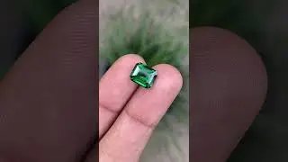 Зелёный Гранат Цаворит вес Камня 4.00 карата, сертификат GIA. Подписывайтесь в Телеграм @GRALJEWELRY