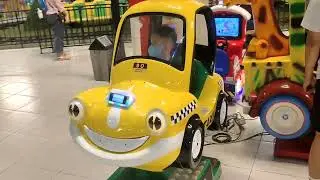Musab bermain di Kidcity Transmart cempaka putih