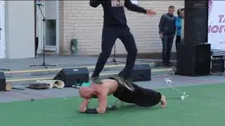 Мелитополец Станислав Скочко выполнил опасный трюк