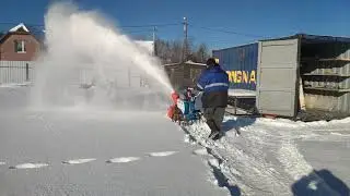 Уборка снега мотоблоком 