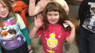 Младший отряд передает привет родителям