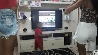 Gustavo he as primas dançando