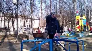 Wladyslaw: zyczenia na dzien kobiet. Владислав поздравляет с 8 марта всех женщин!