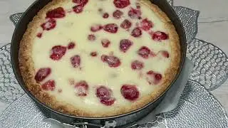 Пирог с клубникой