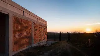 Kitrvs winery's facades built from 13,596 individually rotated bricks