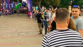 В Геленджике спортивный ажиотаж. Весь город бежит.