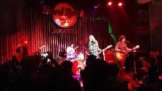 Mr.Jarwo feat Ivanka Slank Live at Hard Rock Cafe Jakarta - Jikalau