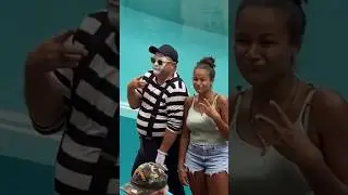 Tom the World Famous Seaworld Mime 😎😎