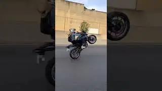 Tek teker sever misiniz 🔥#shorts #motorcyle #youtubeshorts #motovlog #moto #motoask #tekteker