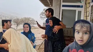 A fight between a bride and her husband indicates marital tensions in family life.