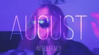 Яна флексит под свой кавер на Intelligency - August на протяжении 3 минут