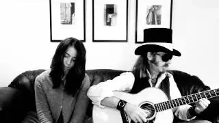 Hilary Thavis & Gaia Groove | Black Cloud