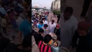 Road Side Iftaar | Ramadan Kareem  #food #ramadan #shorts #ytshorts #nasheed #deeds  #iftari #allah
