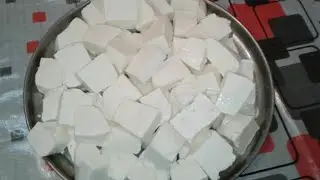 Pendirin saxlanılması pendirin duzlu suya qoyulması