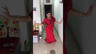 kabhi neem neem Dance 😍#dance #bollywooddance #yuva #hindisong #kabhineemneem #danceshorts #mousumi