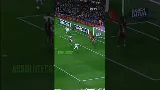 Dani Alves making fun of Ronaldo 🧂