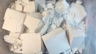 Bucket of hard and soft plain jane gym chalk crush 🐇⚪️🦴