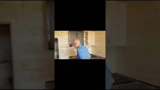 Построил и подарил папе дом. Момент вручения