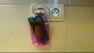 Подвесной стакан для зарядки телефона