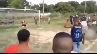 Como CELEBRAR un GOL cuando NO HAY POLIS 🤣