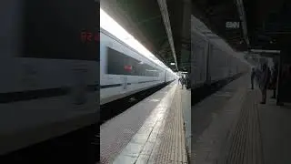 Vande Bharat express passing through barddhaman junction