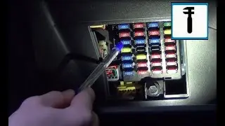 Replacing the hazard warning light switch fuse and the alarm control unit in a Hyundai Getz.