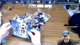 REPLAY Live Building a Lego compatible Voltron Brickheadz 