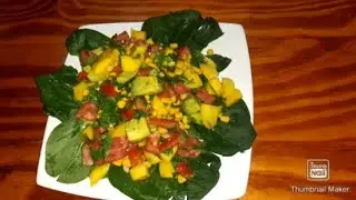 Ensalada de paltas mango tomate y espinaca!! Súper!!❤