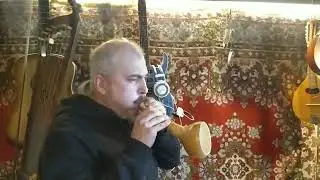 жалейка с раструбом из посудной тыквы.