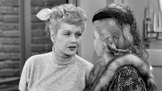 Lucy and Ethel Try to Sell 700 Pounds of Beef!