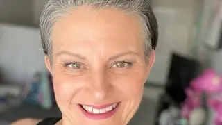 Carly Curious Mature Model | natural older woman