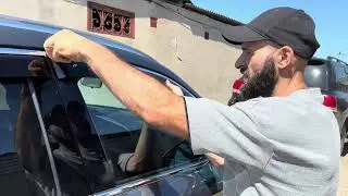 как ПРАВИЛЬНО приклеить ВЕТРОВИКИ дефлекторы 👈 всё просто!