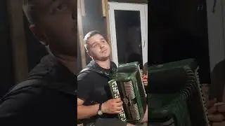 Мунир  Марданов жырлый.