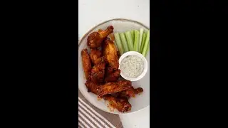Alitas en Airfryer con salsa búfalo y salsa ranchera | Receta Keto con Laura