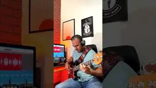 Comparando Electro Harmonix Mono Synth / Micro Qtron BASS