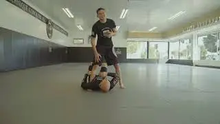 Corkscrew foot lock